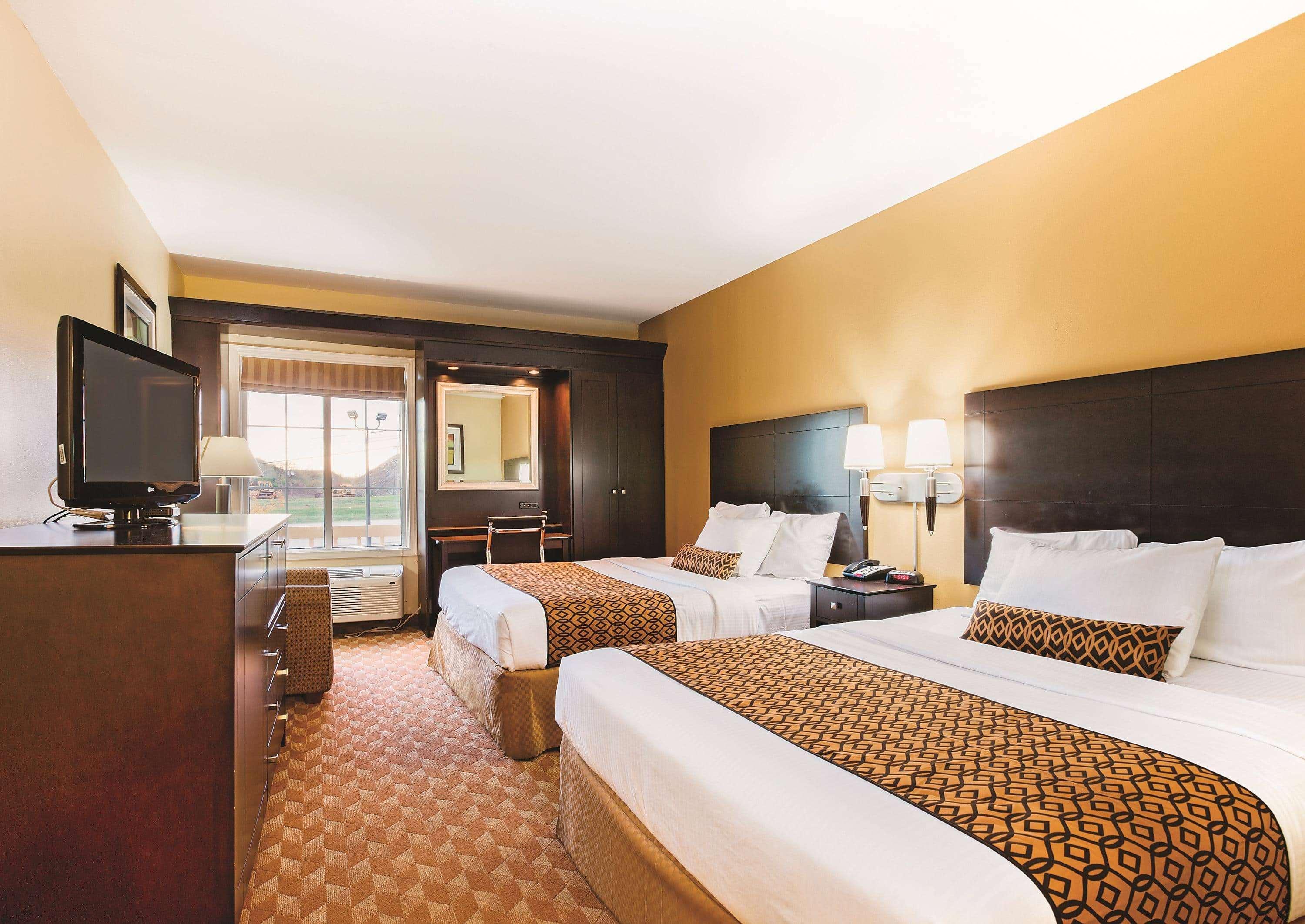 Отель La Quinta By Wyndham Lexington South / Hamburg Экстерьер фото