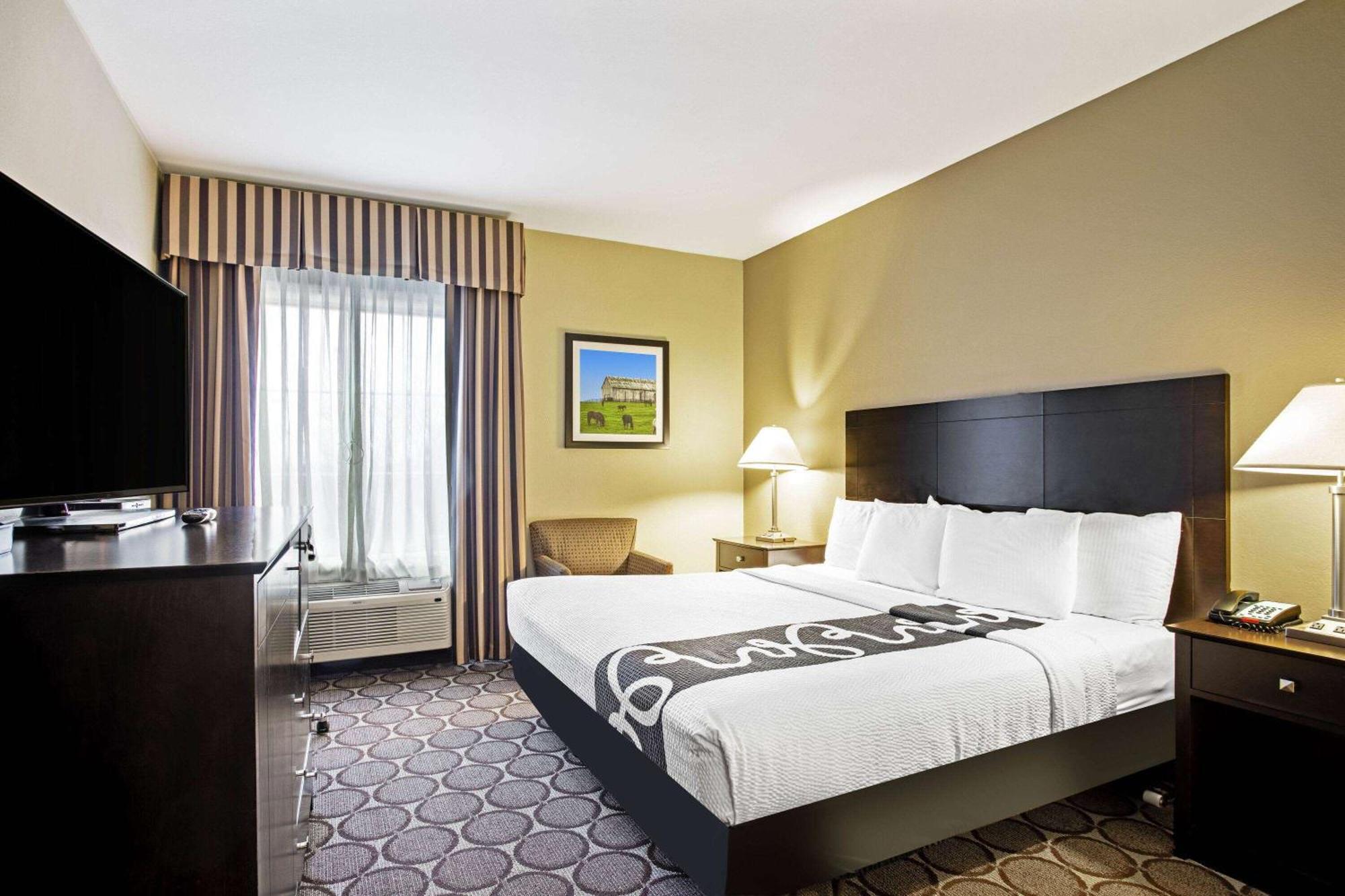 Отель La Quinta By Wyndham Lexington South / Hamburg Экстерьер фото