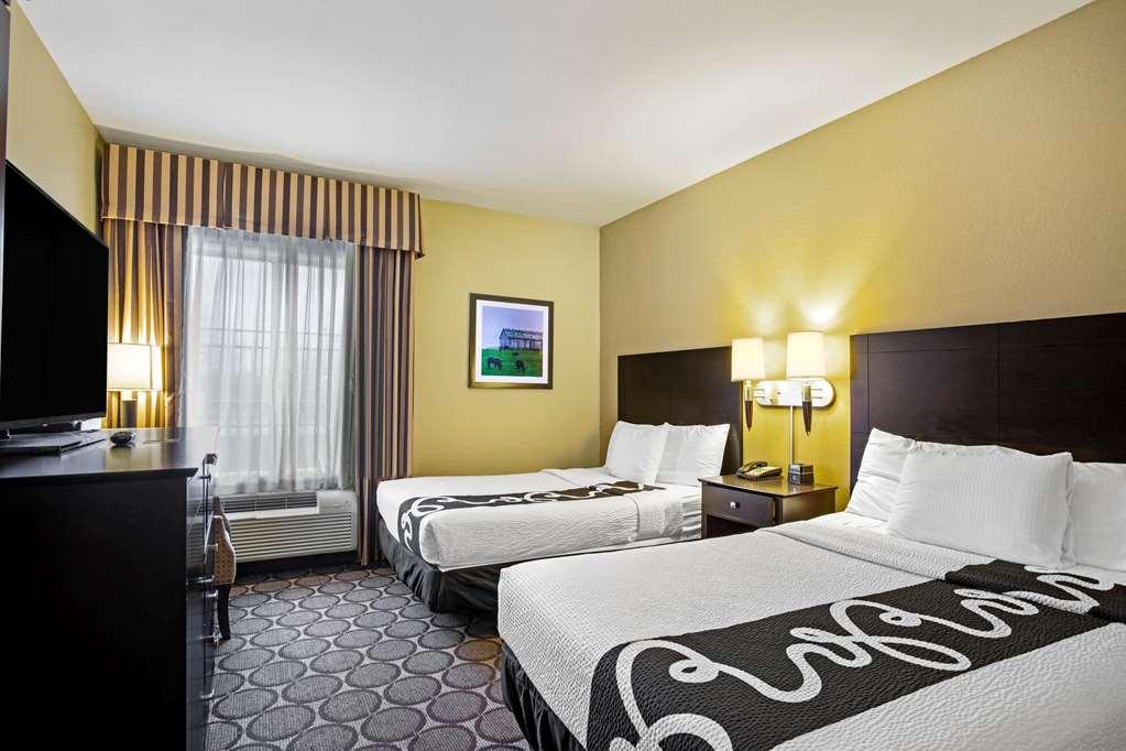 Отель La Quinta By Wyndham Lexington South / Hamburg Номер фото